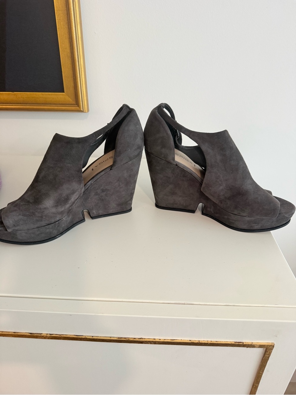 Via Spiga Charcoal Suede Wedge Peep-Toe Slingback Sandals 9.5 - Picture 5 of 8
